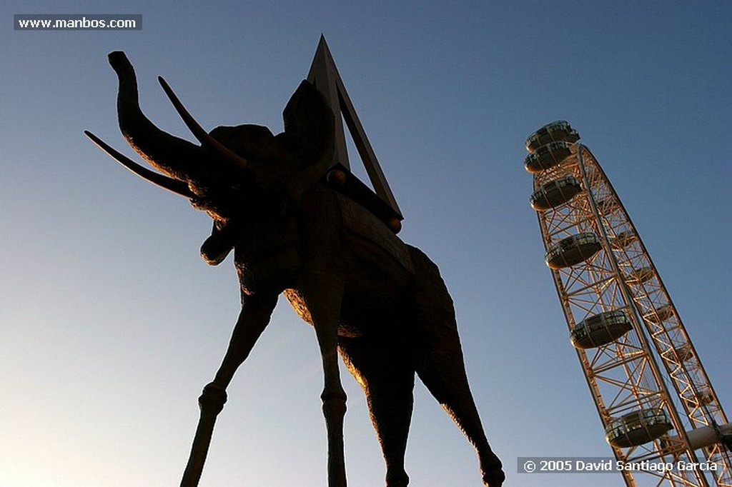 Londres
EYE Y ESTATUA DE DALI
Londres