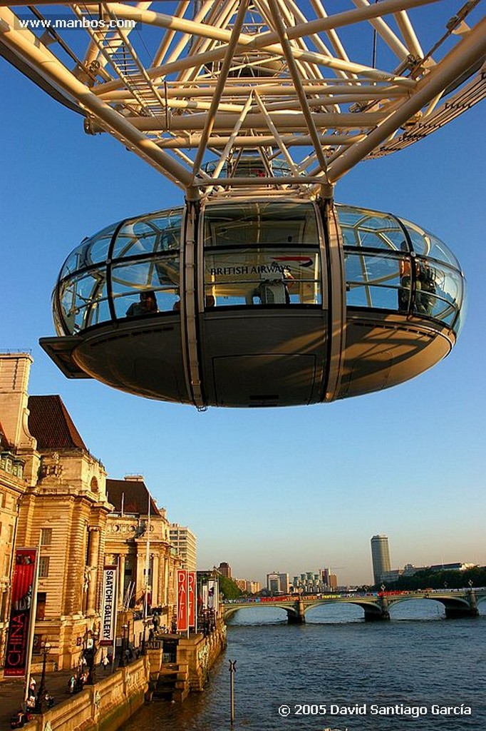 Londres
EYE Y ESTATUA DE DALI
Londres