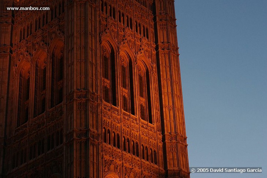 Londres
HOUSES OF  PARLIAMENT
Londres