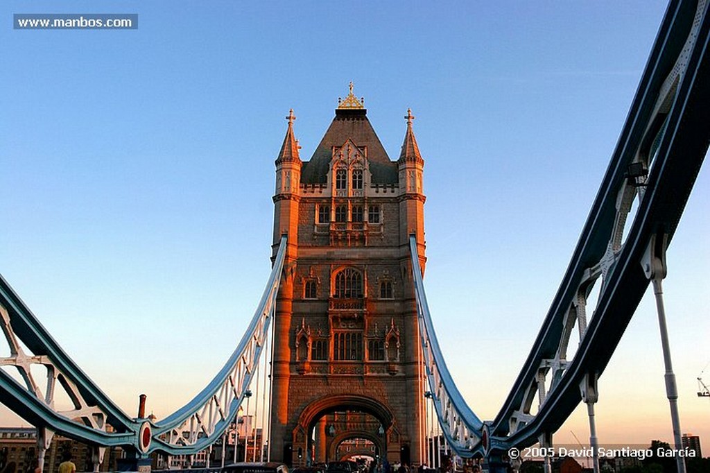 Londres
TOWER BRIDGE
Londres