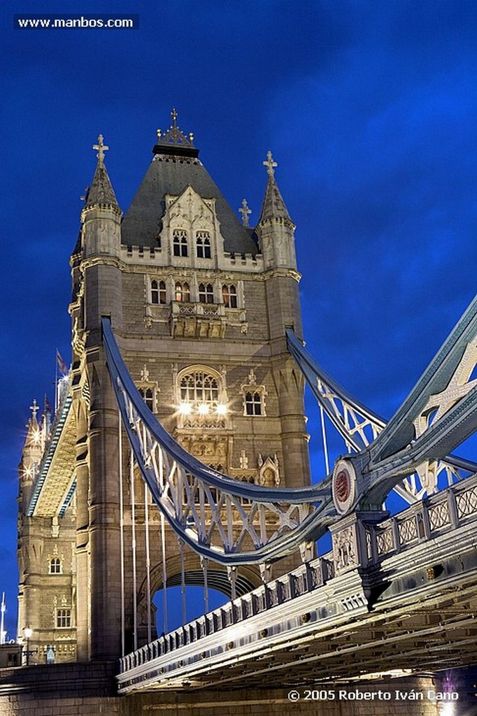 Londres
TOWER BRIDGE
Londres