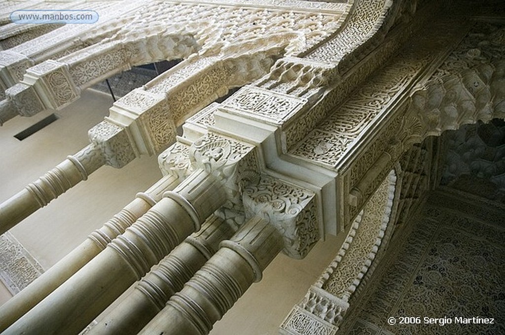 Granada
Capiteles patio de los leones
Granada