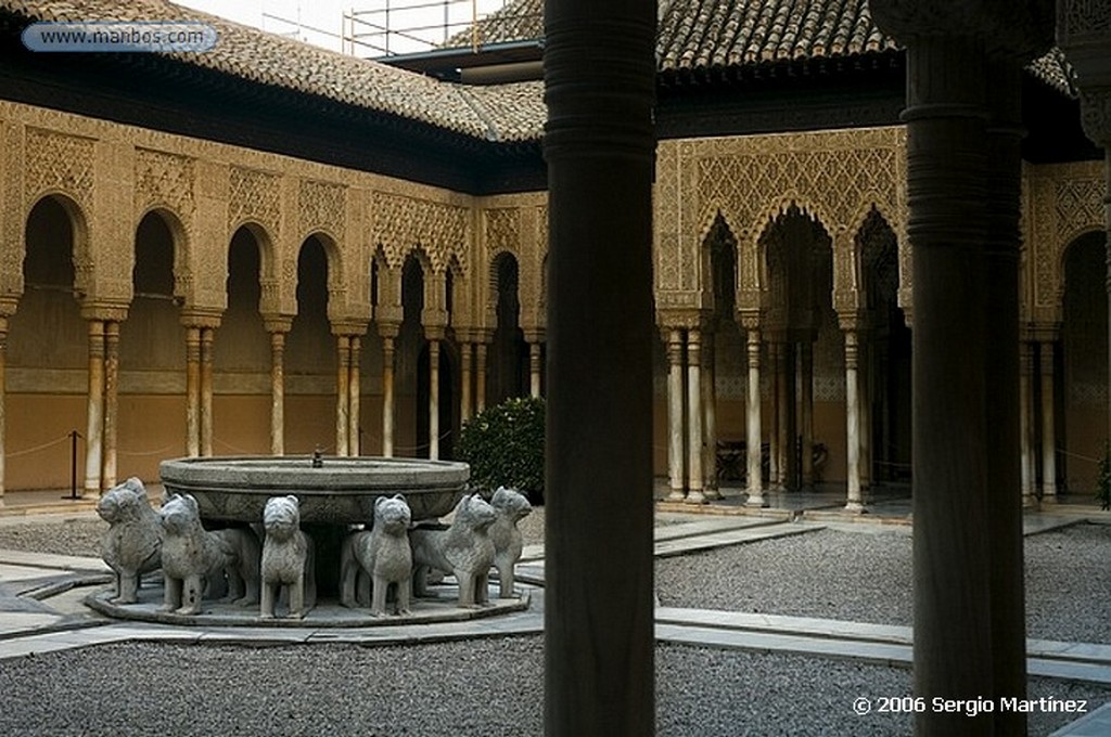 Granada
Patio de los leones contrapicado
Granada