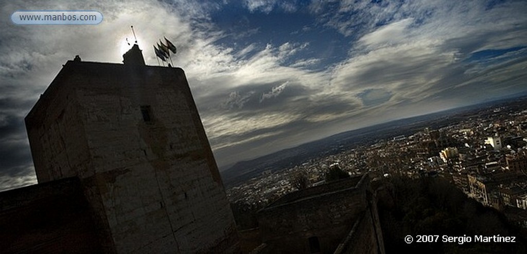 Granada
Torre comarex anochecer
Granada
