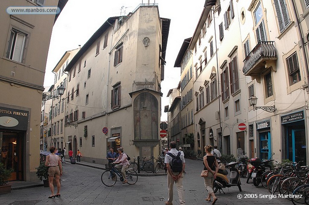 Florencia
calle con columna
Florencia