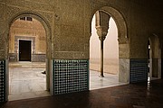 Camara NIKON D70
Arco y mujer en la puerta
La Alhambra
GRANADA
Foto: 12397