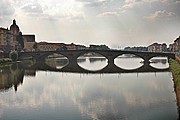 Rio Arno, Florencia, Italia